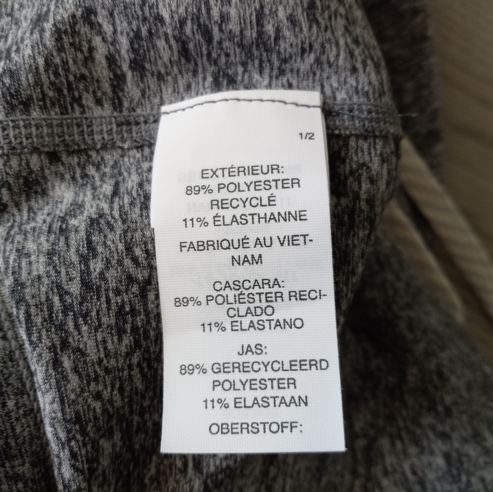 Vuori Halo Wideleg Flare DreamKnit Heather Grey M - Picture 8 of 16